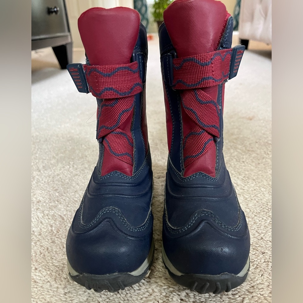 LL Bean Kids' Navy and Red Waterproof Winter Snow Boots Size 10